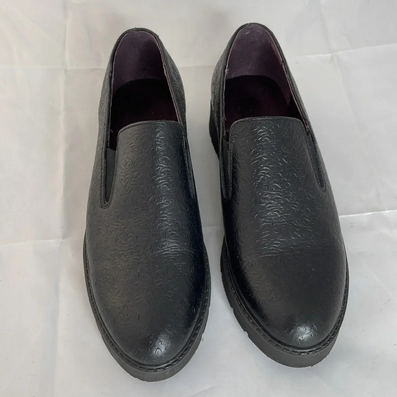 BOS. & CO Loafers Black Leather Floral Embossed Leather Slip On Size 37 - Picture 5 of 11
